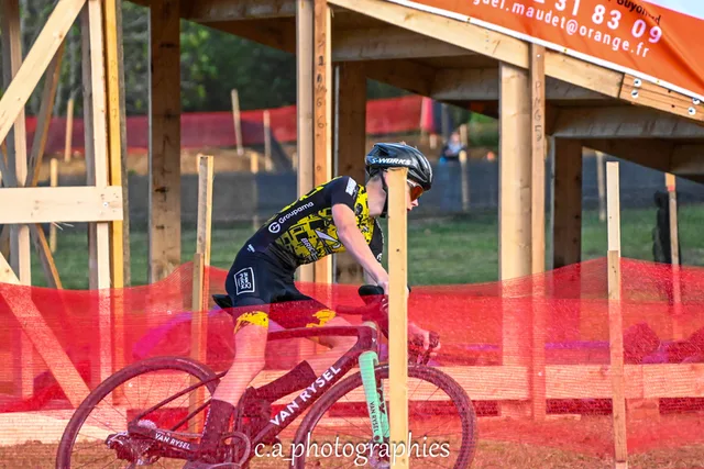 CX 2-10.jpg