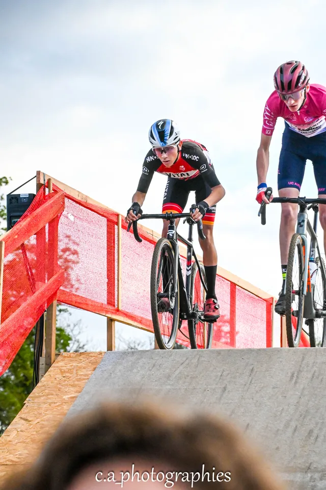 CX 2-28.jpg