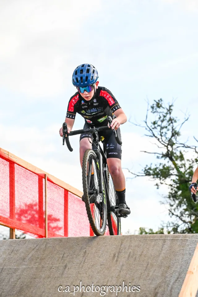 CX 2-44.jpg