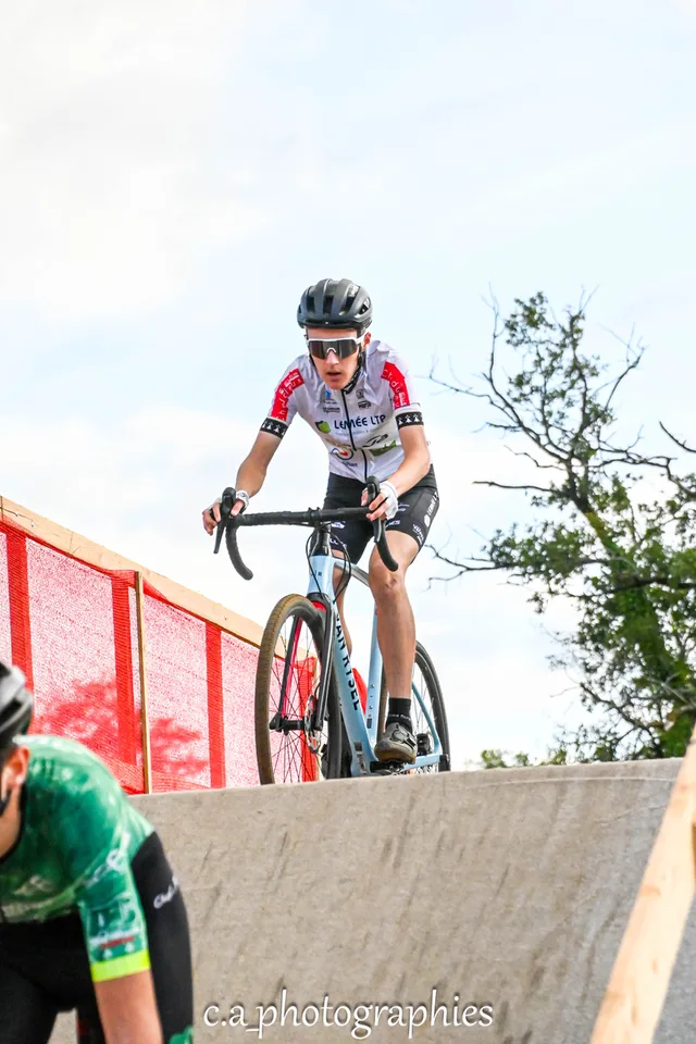 CX 2-49.jpg