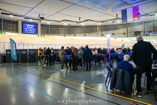 deux nuits du velodrome jour 1-4.jpg