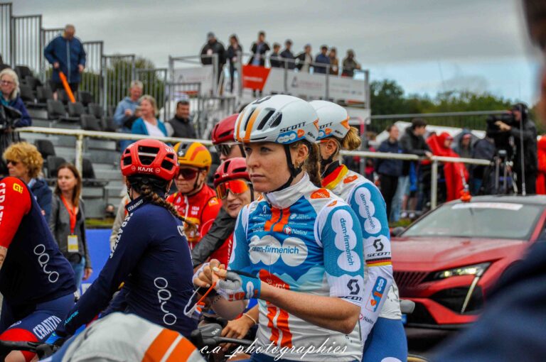 plouay-juniors-elites-femmes-46.jpg