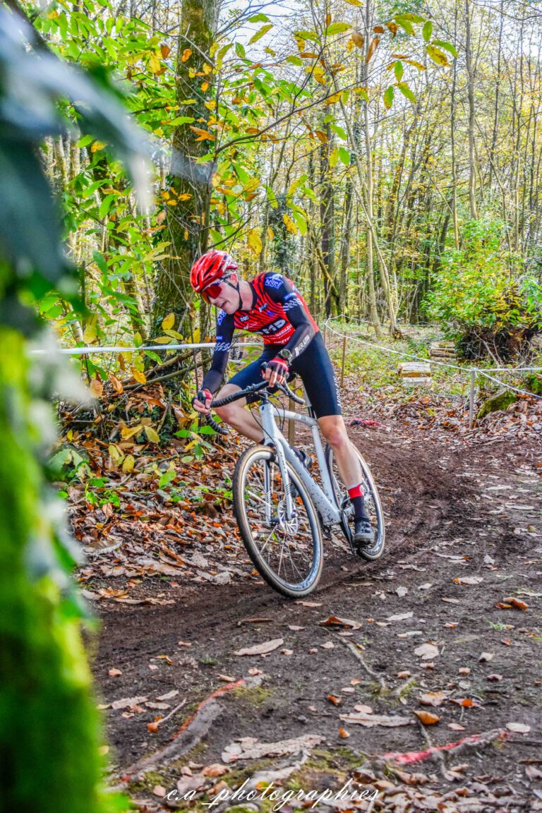 Cyclo-cross-baud-126-sur-331-1.jpg