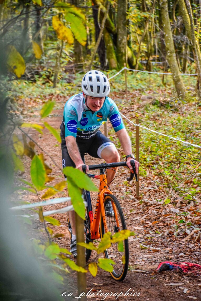 Cyclo-cross-baud-129-sur-331-1.jpg