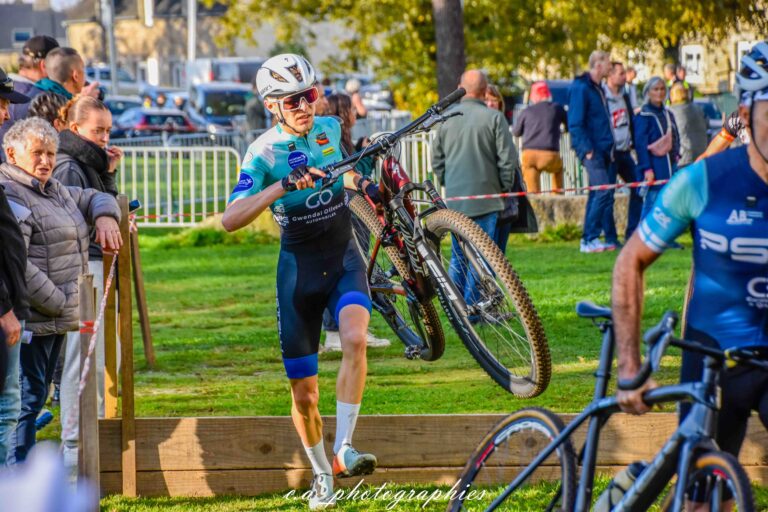 Cyclo-cross-baud-28-sur-331-1.jpg