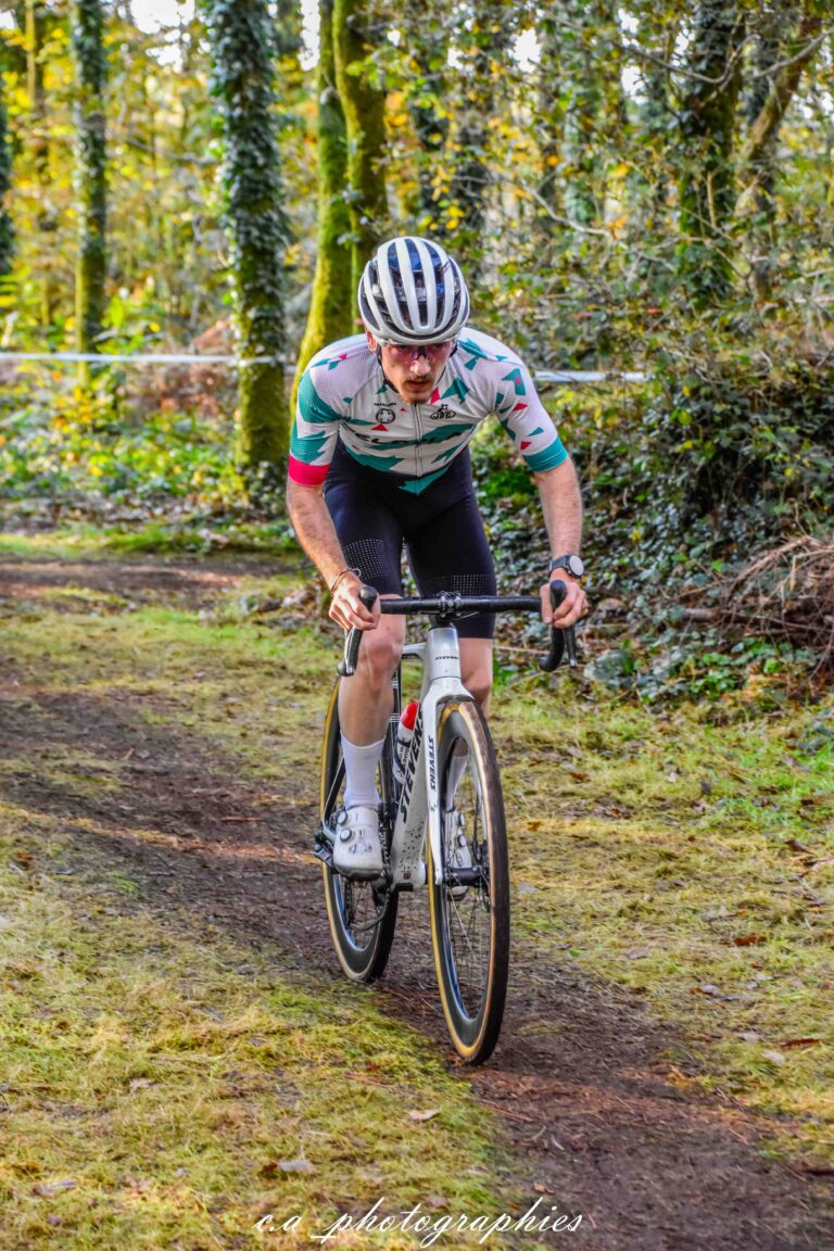 Cyclo-cross-baud-65-sur-331-1.jpg