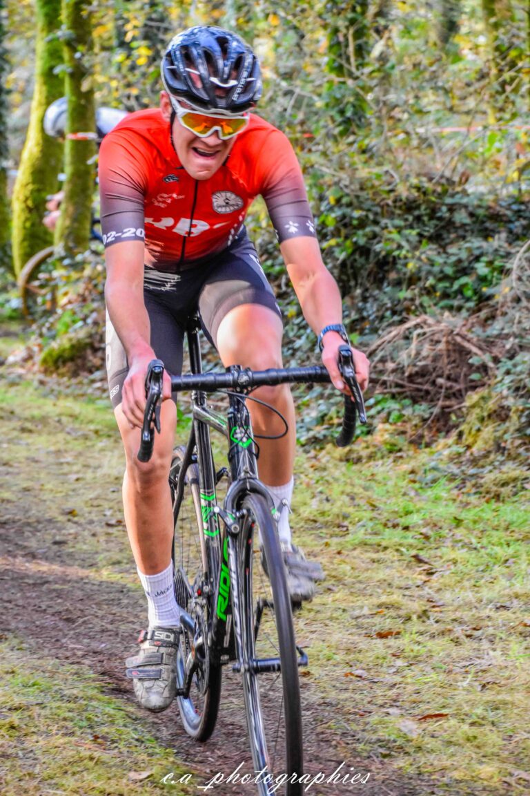 Cyclo-cross-baud-70-sur-331-1.jpg