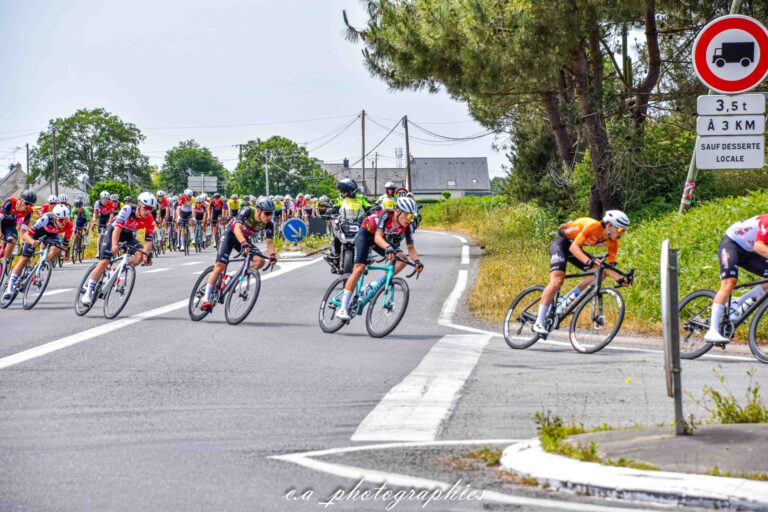 Tour-de-Loire-Atlantique-Arrivee-fille-et-course-gars-193-sur-729-1.jpg