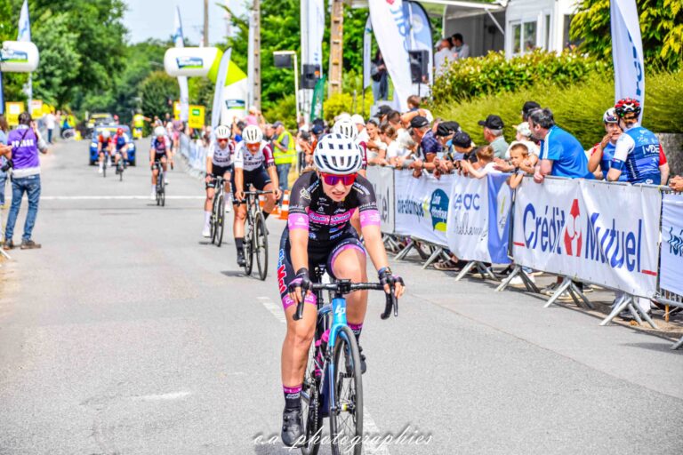 Tour-de-Loire-Atlantique-Arrivee-fille-et-course-gars-42-sur-729.jpg