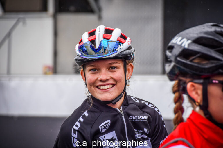 Plouay-Juniors-femmes-et-pro-219.jpg
