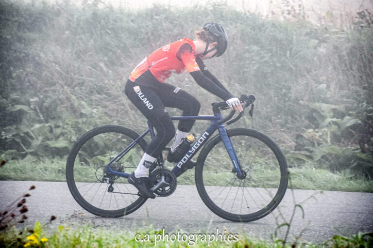 Chrono-U15-U17-F-H-20.jpg