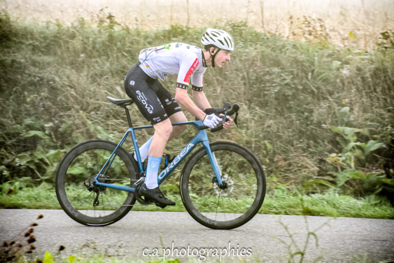 Chrono-U15-U17-F-H-62.jpg